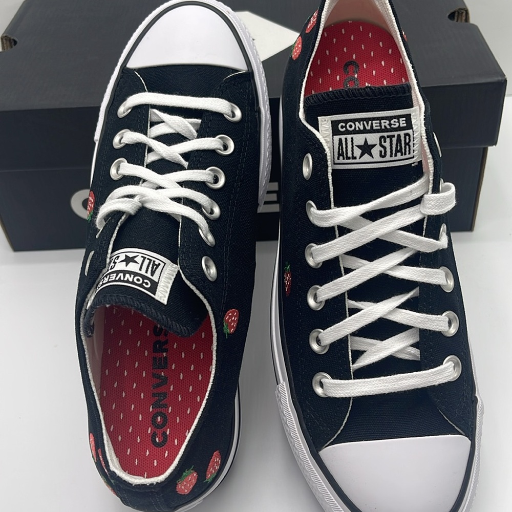 Converse WMNS Black Platform Sneakers A14935F
CTAS LIFT OX
BLACK/SOFT RED - Picture 12 of 16